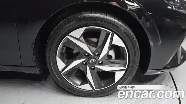 Hyundai The New Avante Hybrid 2021 — Şəkil 28/30