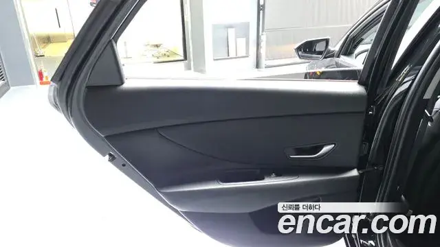 Hyundai The New Avante Hybrid 2021 — Şəkil 7/30