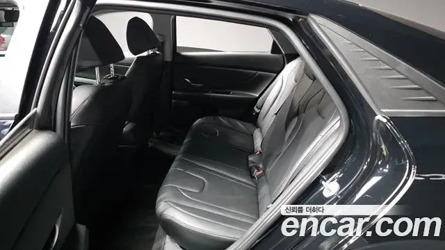 Hyundai The New Avante Hybrid 2021 — Şəkil 27/30
