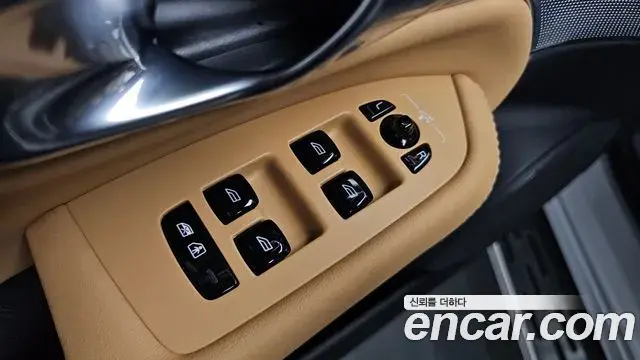 Volvo XC90 2025 — Photo 38/39