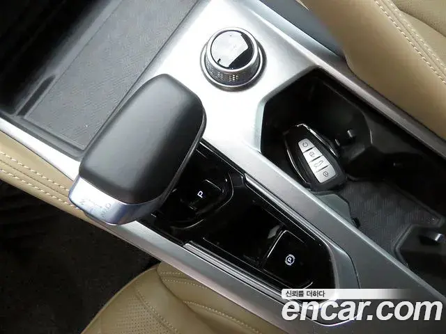 Renault Samsung Grand Koleos 2025 — Photo 17/20