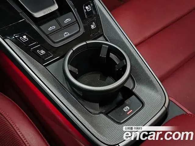 Porsche 911 2021 — Photo 17/20