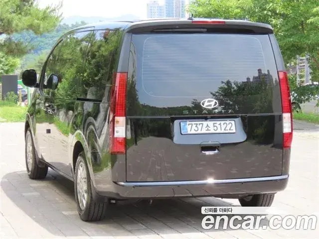 Hyundai Staria 2026 — ფოტო 19/20