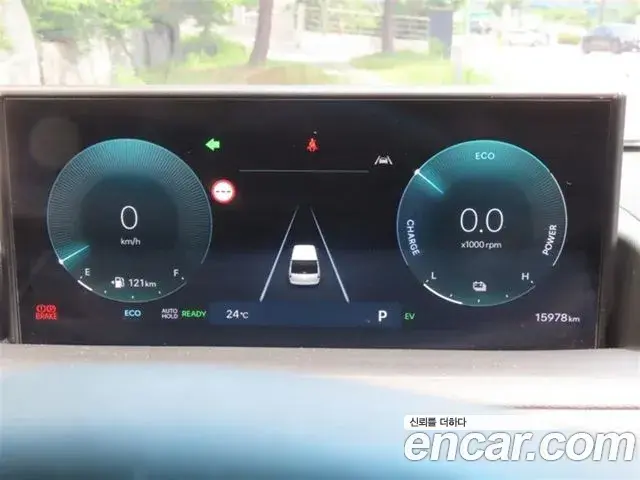 Hyundai Staria 2026 — ფოტო 3/20