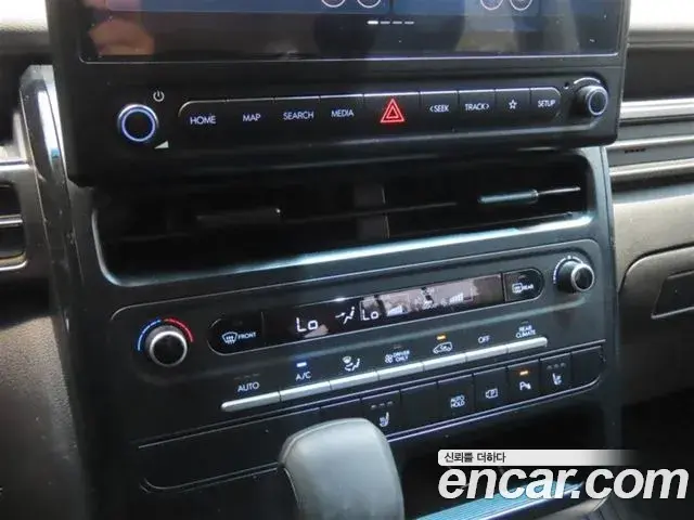 Hyundai Staria 2026 — ფოტო 8/20