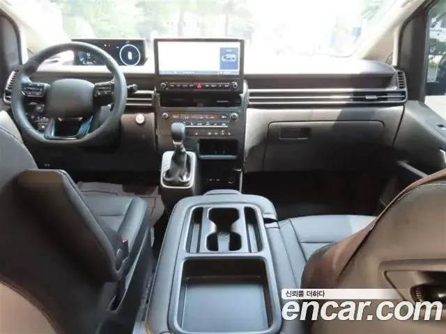 Hyundai Staria 2026 — ფოტო 4/20