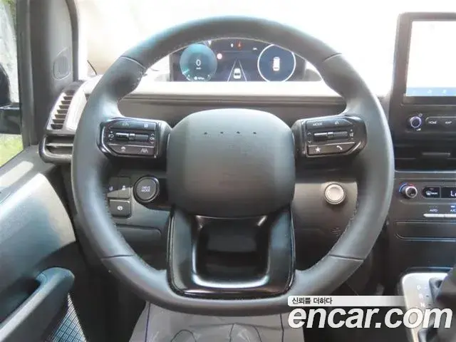 Hyundai Staria 2026 — ფოტო 6/20