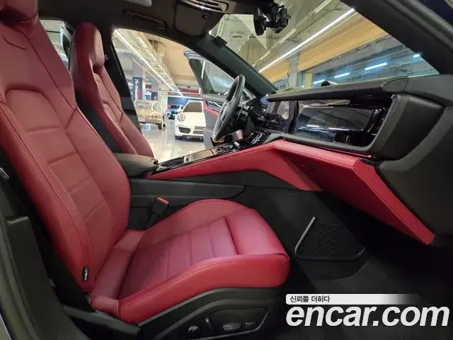 Porsche Panamera 2025 — Photo 12/20
