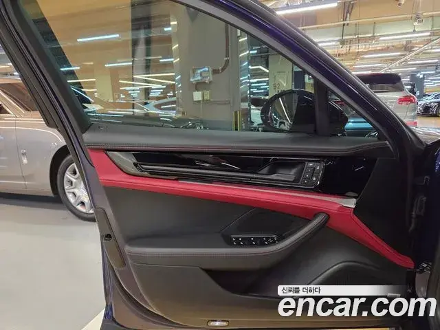 Porsche Panamera 2025 — Photo 11/20