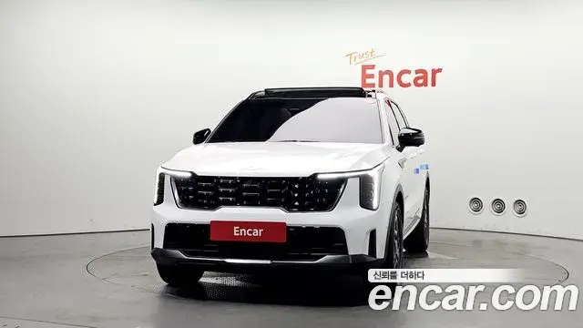Kia Sorento 2023 — Şəkil 8/20