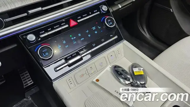 Hyundai Santa Fe 2024 — Şəkil 25/33