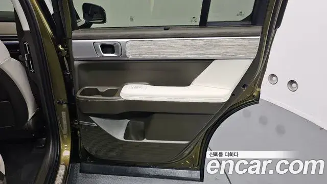 Hyundai Santa Fe 2024 — Şəkil 17/33
