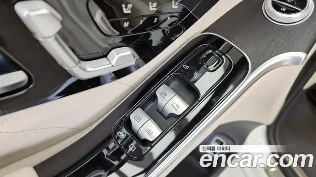 Mercedes-Benz S-Class 2022 — Photo 4/30