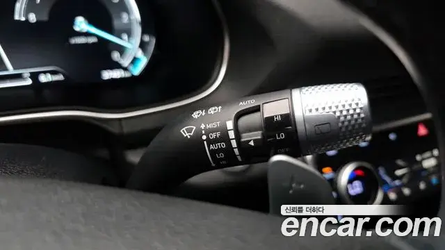 Genesis GV80 2022 — ფოტო 25/31