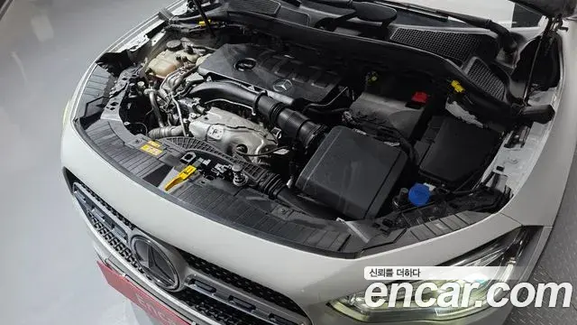 Mercedes-Benz GLA-Class 2021 — Photo 30/30