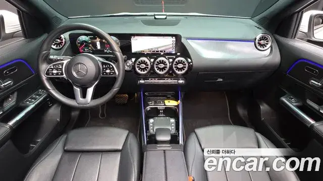 Mercedes-Benz GLA-Class 2021 — Photo 22/30