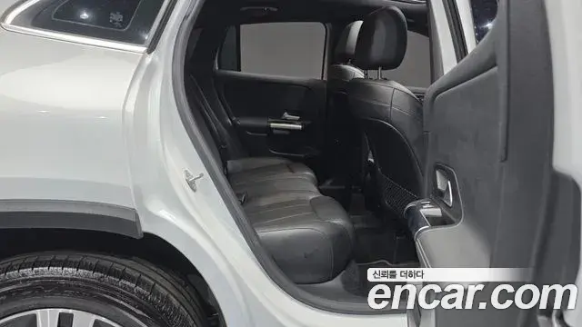 Mercedes-Benz GLA-Class 2021 — Photo 23/30