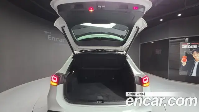 Mercedes-Benz GLA-Class 2021 — Photo 17/30