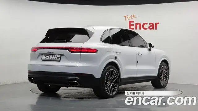 Porsche Cayenne 2019 — Şəkil 17/33