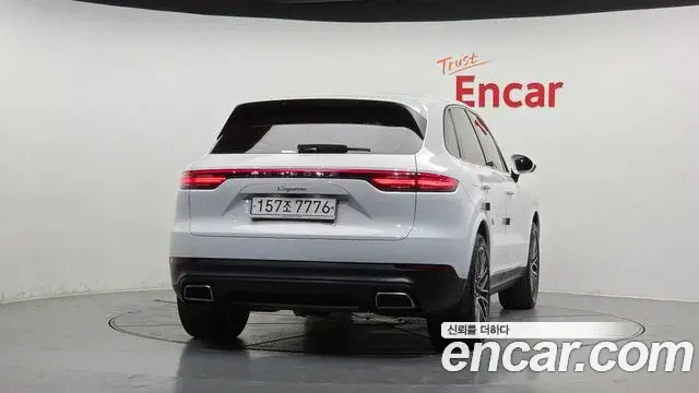 Porsche Cayenne 2019 — Şəkil 13/33