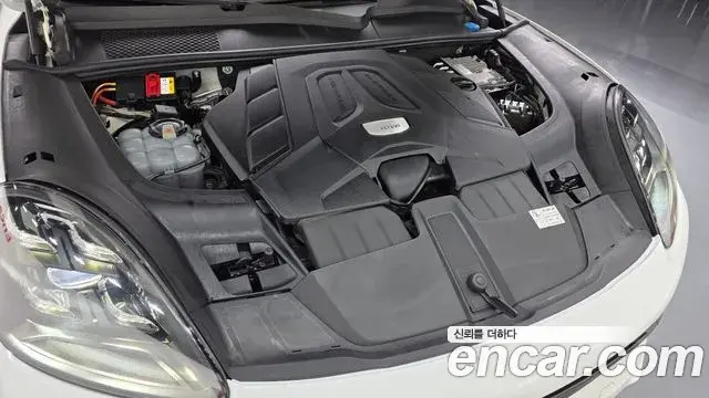 Porsche Cayenne 2019 — Şəkil 9/33