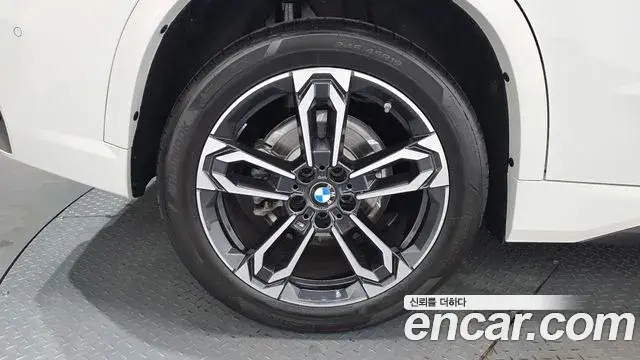 BMW X1 2024 — Şəkil 24/33