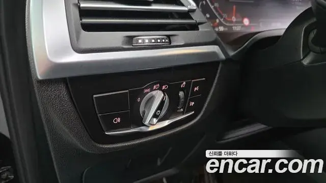 BMW X3 2022 — Şəkil 23/33