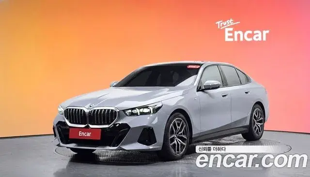 BMW 5 Series 2025 — Фото 1/20