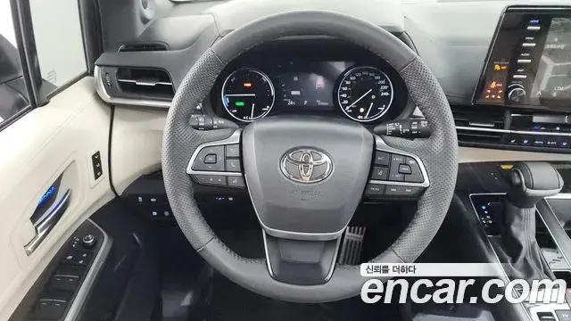 Toyota Sienna 2024 — Photo 12/20
