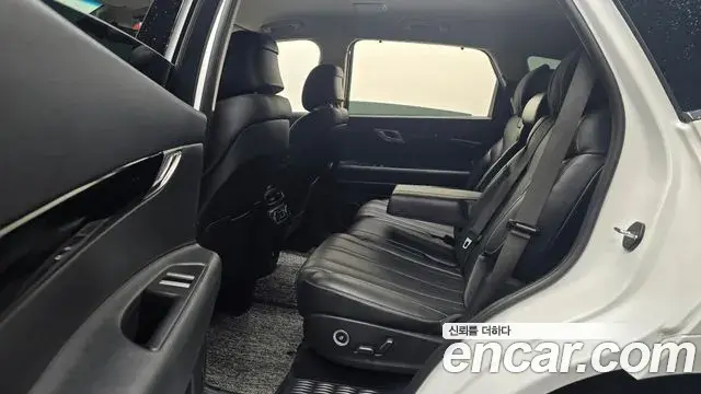Genesis GV80 2020 — ფოტო 22/30