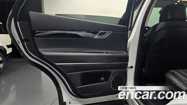 Genesis GV80 2020 — ფოტო 19/30