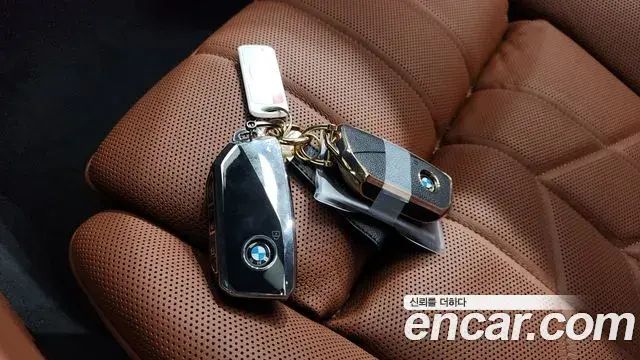 BMW 7 Series 2025 — Photo 2/37