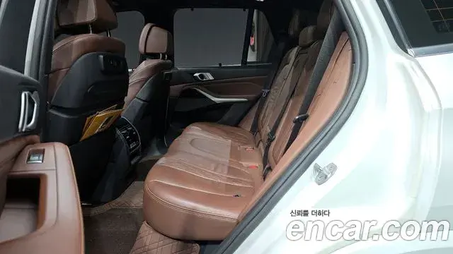 BMW X5 2019 — ფოტო 16/20
