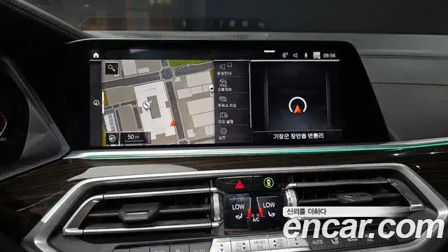 BMW X5 2019 — ფოტო 13/20