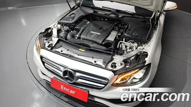 Mercedes-Benz E-Class 2018 — Фото 6/20