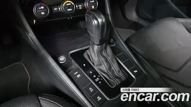 Volkswagen Jetta 2021 — Photo 24/32