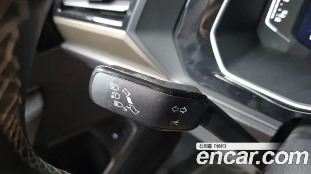 Volkswagen Jetta 2021 — Photo 6/32