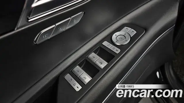 Genesis GV80 2020 — Şəkil 30/38