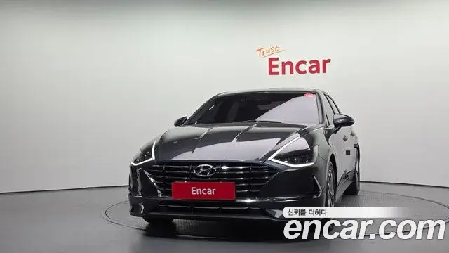 Hyundai Sonata Hybrid 2020 — ფოტო 16/33
