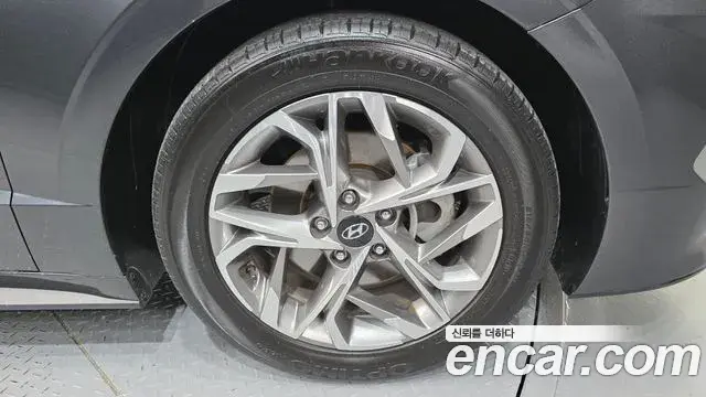 Hyundai Sonata Hybrid 2020 — ფოტო 14/33