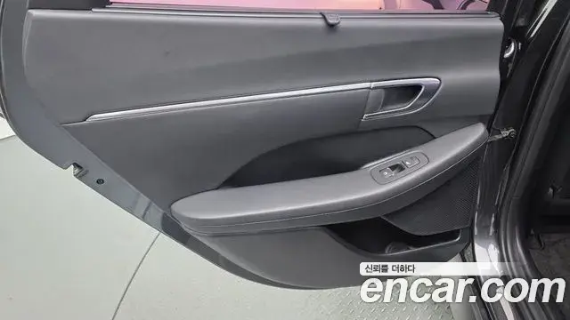 Hyundai Sonata Hybrid 2020 — ფოტო 6/33