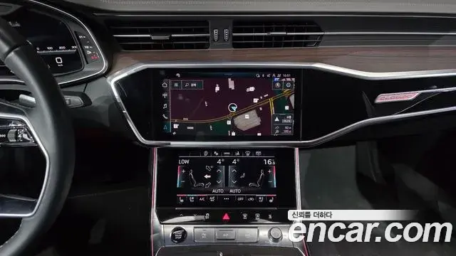 Audi A7 2023 — ფოტო 30/33