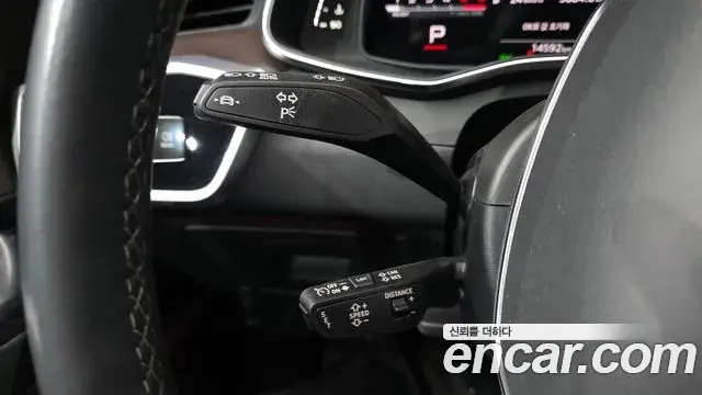 Audi A7 2023 — ფოტო 27/33