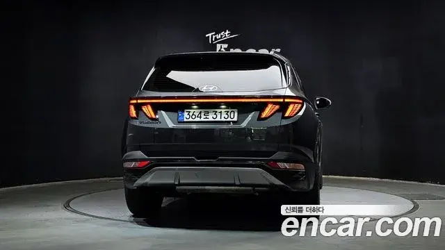 Hyundai Tucson Hybrid 2022 — ფოტო 15/20