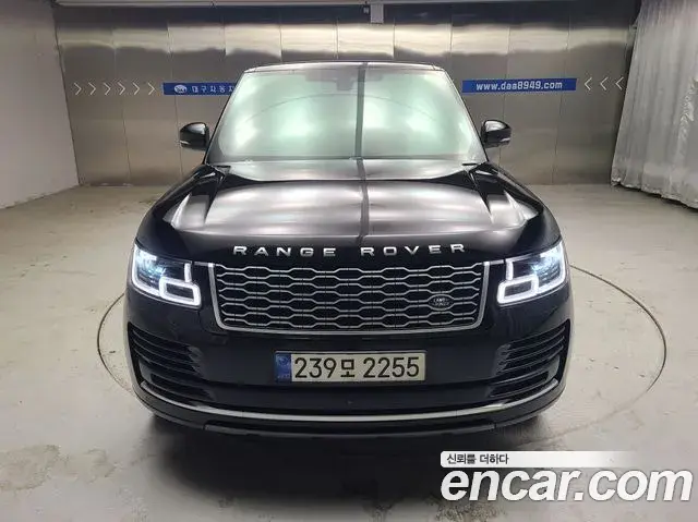 Land Rover Range Rover 2021 — ფოტო 12/20