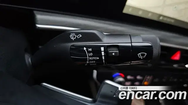 Kia K5 2025 — Photo 10/34