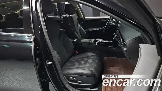 Genesis G80 2022 — ფოტო 19/20
