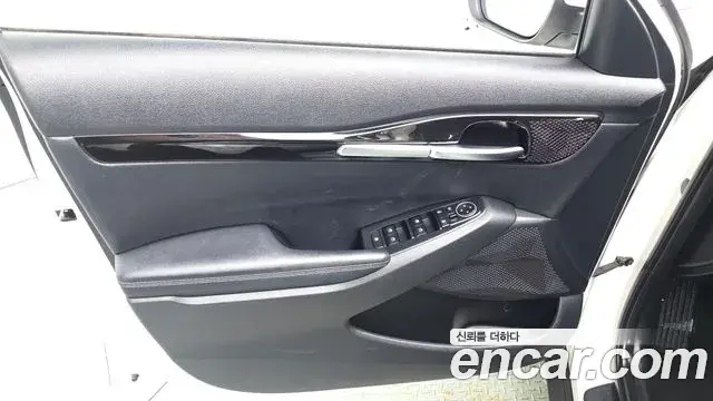 Kia Seltos 2022 — ფოტო 6/30