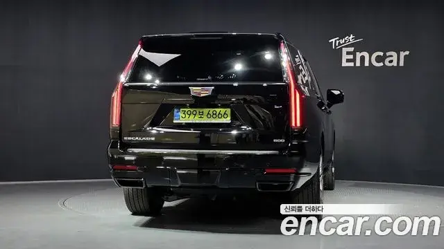 Cadillac Escalade 2025 — ფოტო 7/20