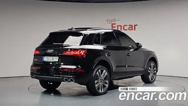 Audi Q5 2021 — Фото 2/20
